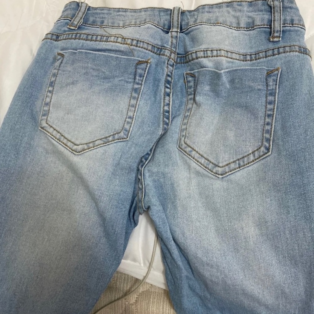 Jeans - Picture 3 of 4